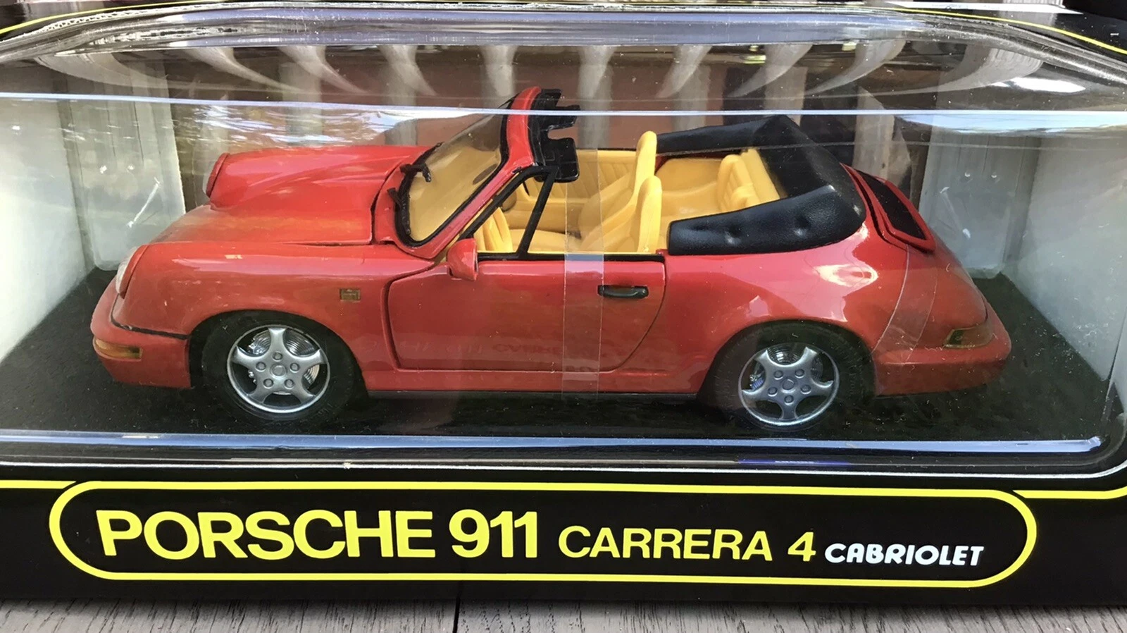 Porsche 911 Carrera  Cabriolet