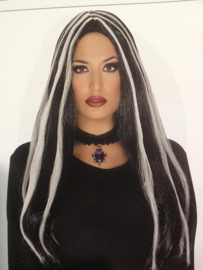 Melena negra con mechas blancas